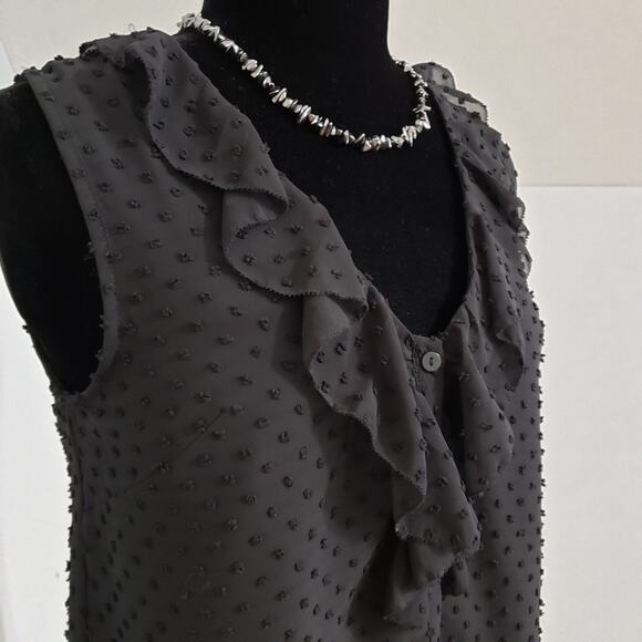 NWOT Wishlist Black Sleeveless Plunging Ruffled Neckline Textured Polka Dot Top - Picture 8 of 11